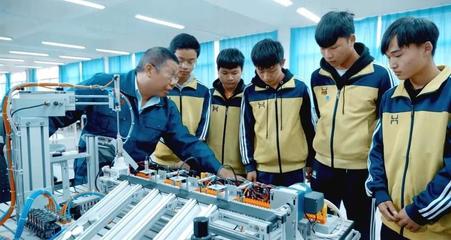 云南現(xiàn)代職業(yè)技術(shù)學(xué)院2022年軟件技術(shù)開發(fā)專業(yè)招生簡章